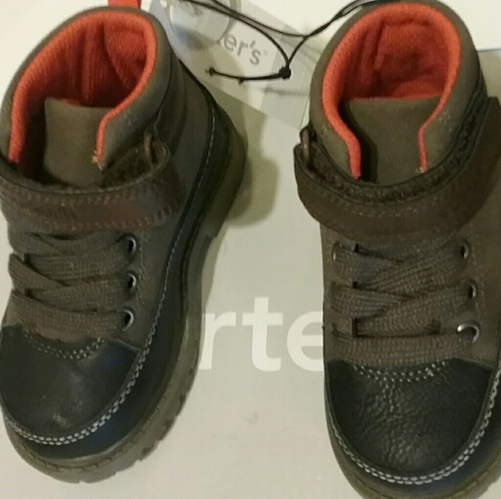 Carter's toddler 5m boots, Black brown orange